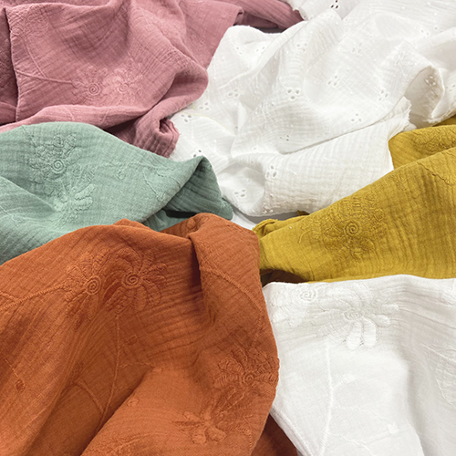 ŠTIKANI PAMUČNI MUSLIN (TETRA, DOUBLE CREPE) 135-140 CM 23115